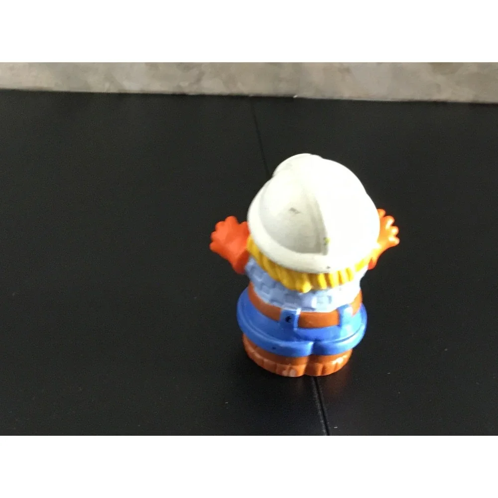 Fisher-Price Little People Construction Worker Figure Blonde Hard Hat Toy‎ - Picture 4 of 6